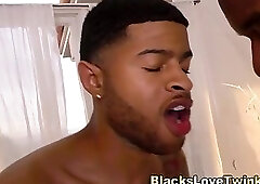 Ebony dude jizzes teen