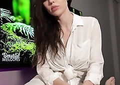 Сunning Сlient Deceived the Masseuse and Banged her Vagina