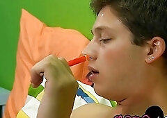 Adorable emo dude licks on lollipop while getting banged