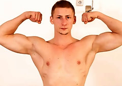 Denis Reed fucks Savkov in the ass