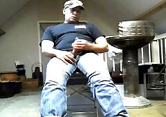 Str8 farmer daddy jerking 2