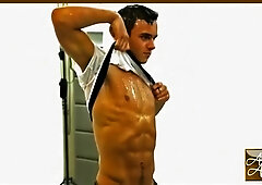 Sexy Boy Tom Daley Drenched And Showing Off His Wet Body