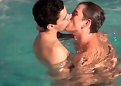 cayo and sam, poolplay