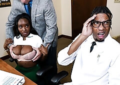 Beautiful interracial fuck with a long-legged ebony Naomi Foxxx