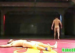 Wrestling hunk facialized after dicksucking