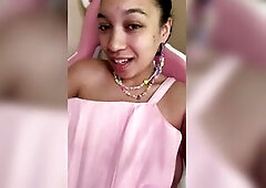 Twerking With Anal Plug In/Shaking Bazookas