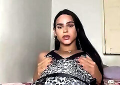 Trans in Lingerie loves jerking off