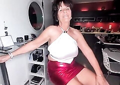 Anal invasion and DP with granny