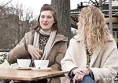 Ersties - Die aufgeschlossenen Amanita und Sally D. lecken sich gegenseitig die Muschi