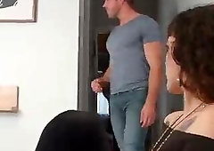 Comeu o faz tudo na frente da esposa