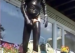 Roxina2004MaskedLatexGurlOut140704XXXL.MPG