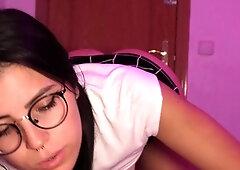 SEXY EXHIBITIONIST gets FACE CUMSHOT