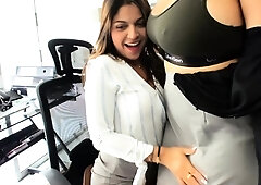 Brunettes lesbian pussy masturbation time