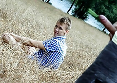 Outdoor ass fucking with Thomas and Chris