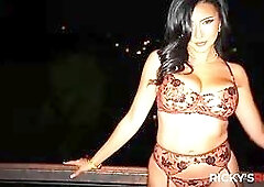 Rickysroom Roxie Sinner in Rotation