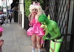 Tom Daley Gets Ready For Halloween