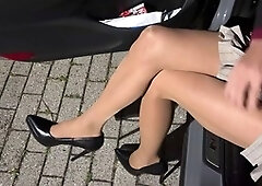 Sissy Loreleyadd pees on her nylon stumps, then shows off her pantyhose