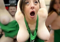 I wanted to surprise my boyfriend by putting on a very hawt Barista outfit with the little apron and the cap, out of underclothing. I went into the ga