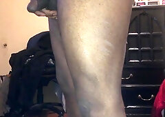 Pulling on weenie and precumming before sofa